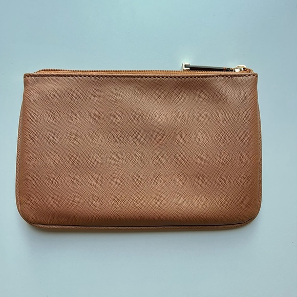 NWOT Calvin Klein Clutch - Picture 2 of 4